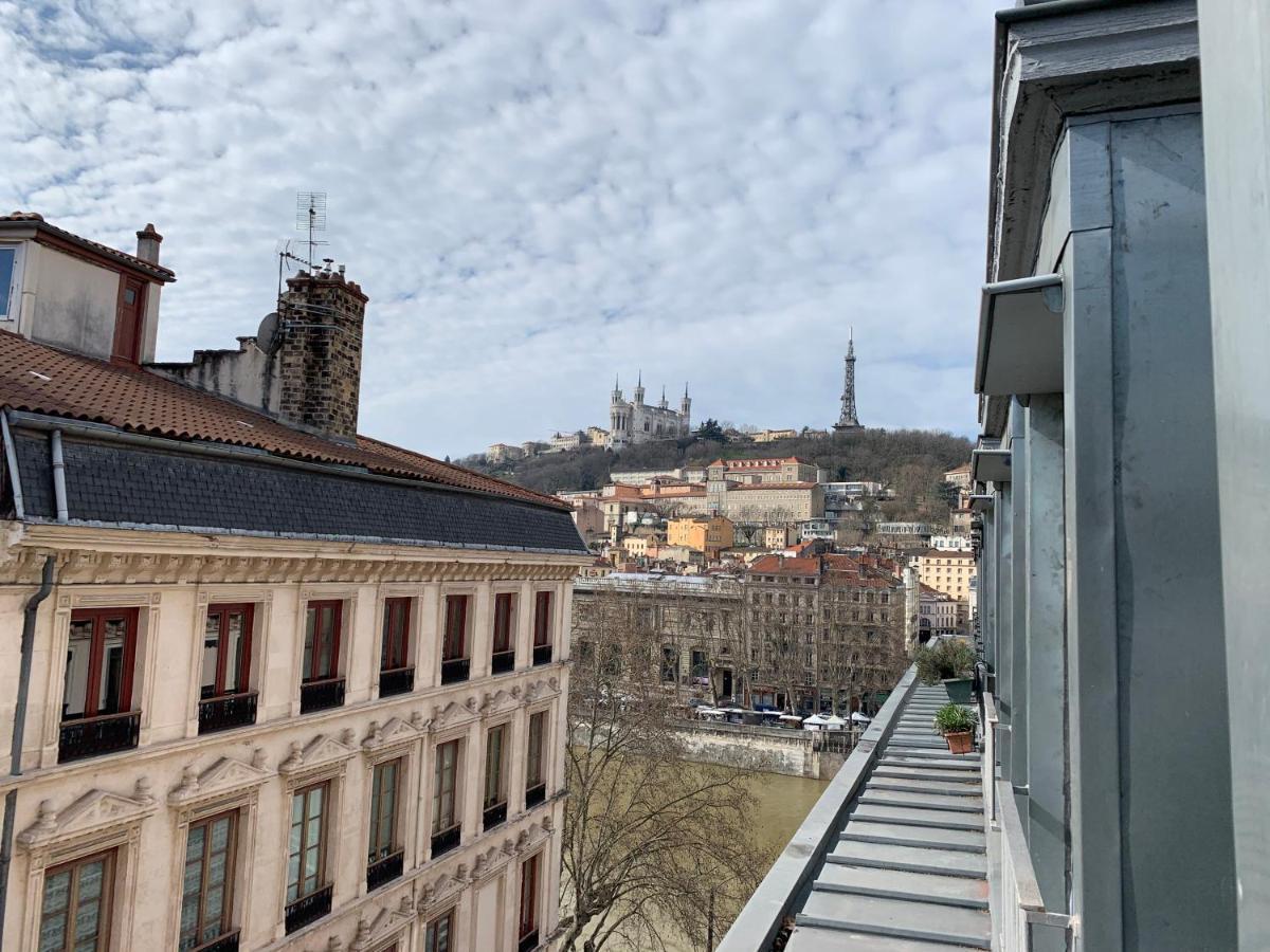Celect'In Lyon Suites Climatisees Skyview Εξωτερικό φωτογραφία