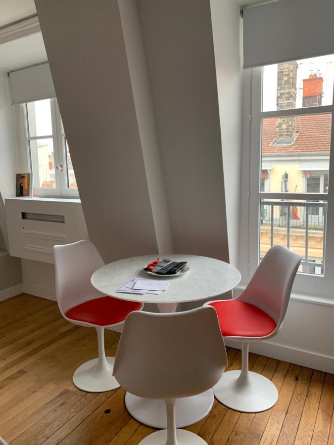 Celect'In Lyon Suites Climatisees Skyview Εξωτερικό φωτογραφία