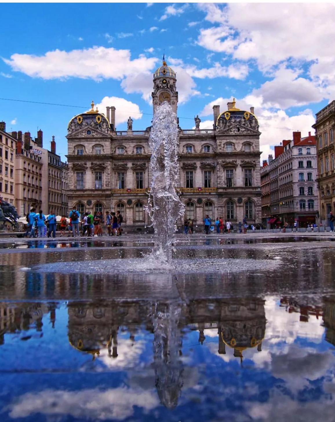 Celect'In Lyon Suites Climatisees Skyview Εξωτερικό φωτογραφία